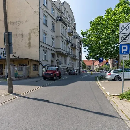 Scandi Male Garbary Piaskowa Near Old Market Square By Renters Poznań