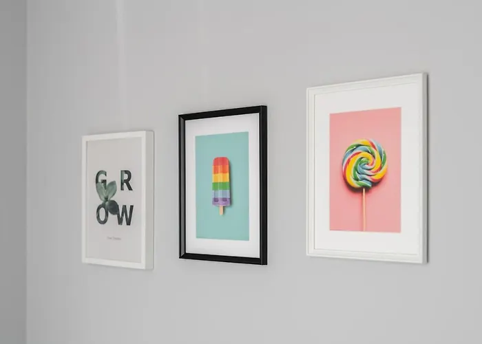 Scandi Male Garbary Piaskowa Near Old Market Square By Renters Apartamento *