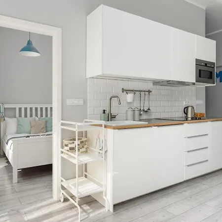 Scandi Male Garbary Piaskowa Near Old Market Square By Renters