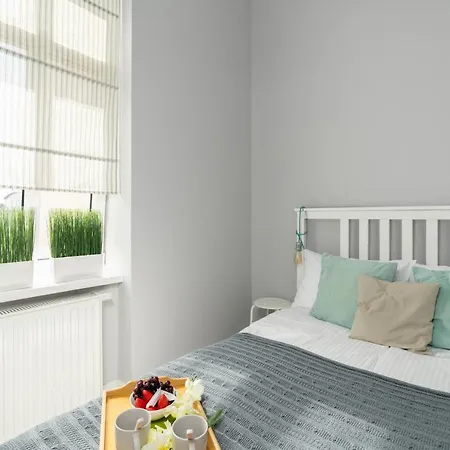 アパート Scandi Male Garbary Piaskowa Near Old Market Square By Renters ポズナン